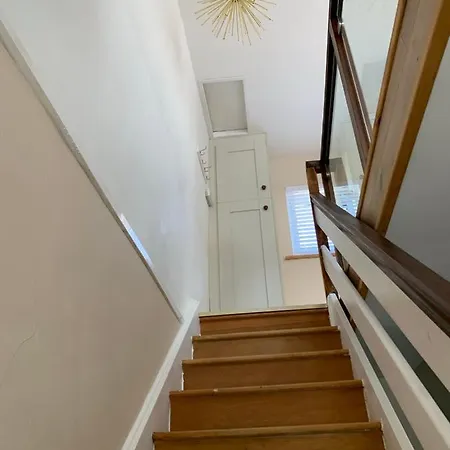 Ardmore Apartment * Ardmore